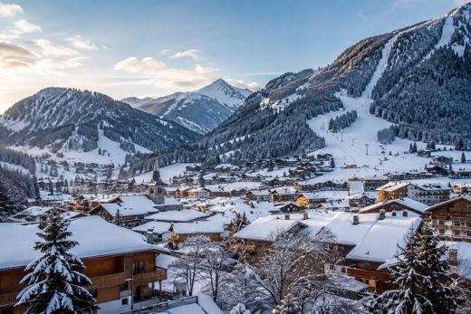 Winter alpine scene, private Mercedes-Benz ski transfer from Geneva Airport