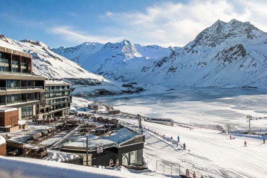 Winter alpine scene, private Mercedes-Benz ski transfer from Geneva Airport