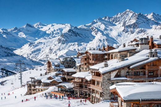 Winter alpine scene, private Mercedes-Benz ski transfer from Geneva Airport